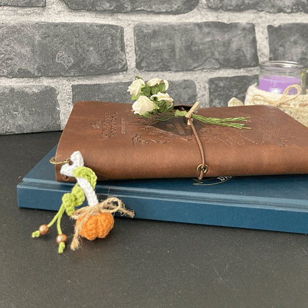 Bookmark - Pumpkin with bronze pearls